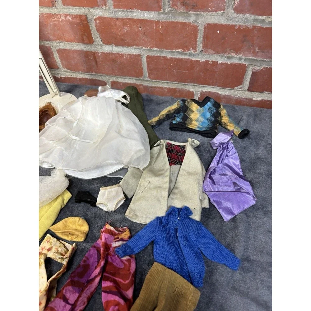 Vintage 60s Barbie Doll Accessory And Clothing Lot With 5 Dolls And Case